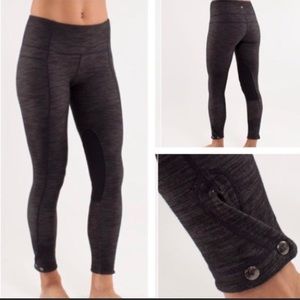 Lululemon charcoal gray workout leggings size 6